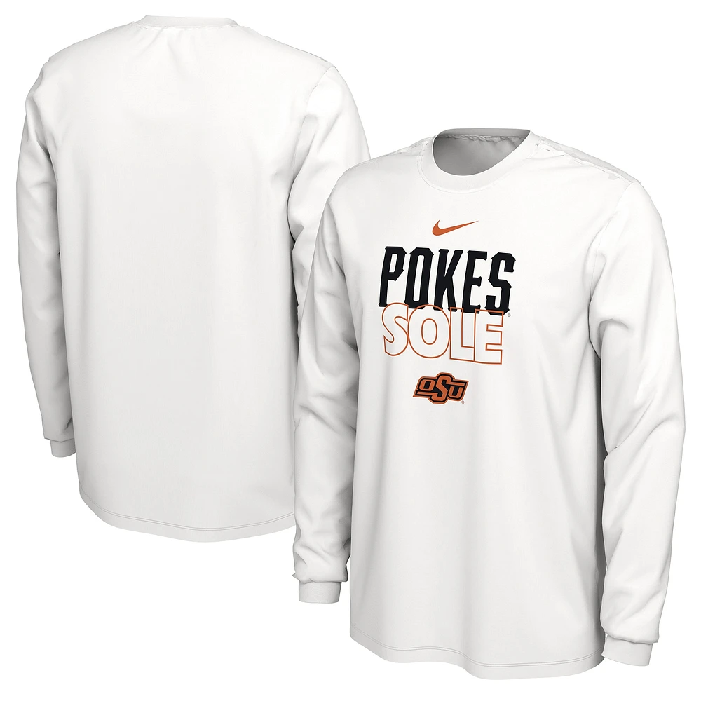 T-shirt Nike à manche longue blanc Oklahoma State Cowboys 2023 On Court Bench