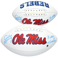 Ballon de football blanc dédicacé par Archie Manning des Ole Miss Rebels avec l'inscription « Hotty Toddy »
