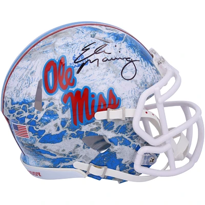 Casque mini Speed ​​dédicacé Real Tree Camo des Ole Miss Rebels d'Eli Manning