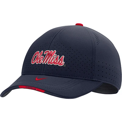 Casquette réglable pour homme Nike Ole Miss Rebels 2023 Sideline Legacy91 Performance - Bleu marine