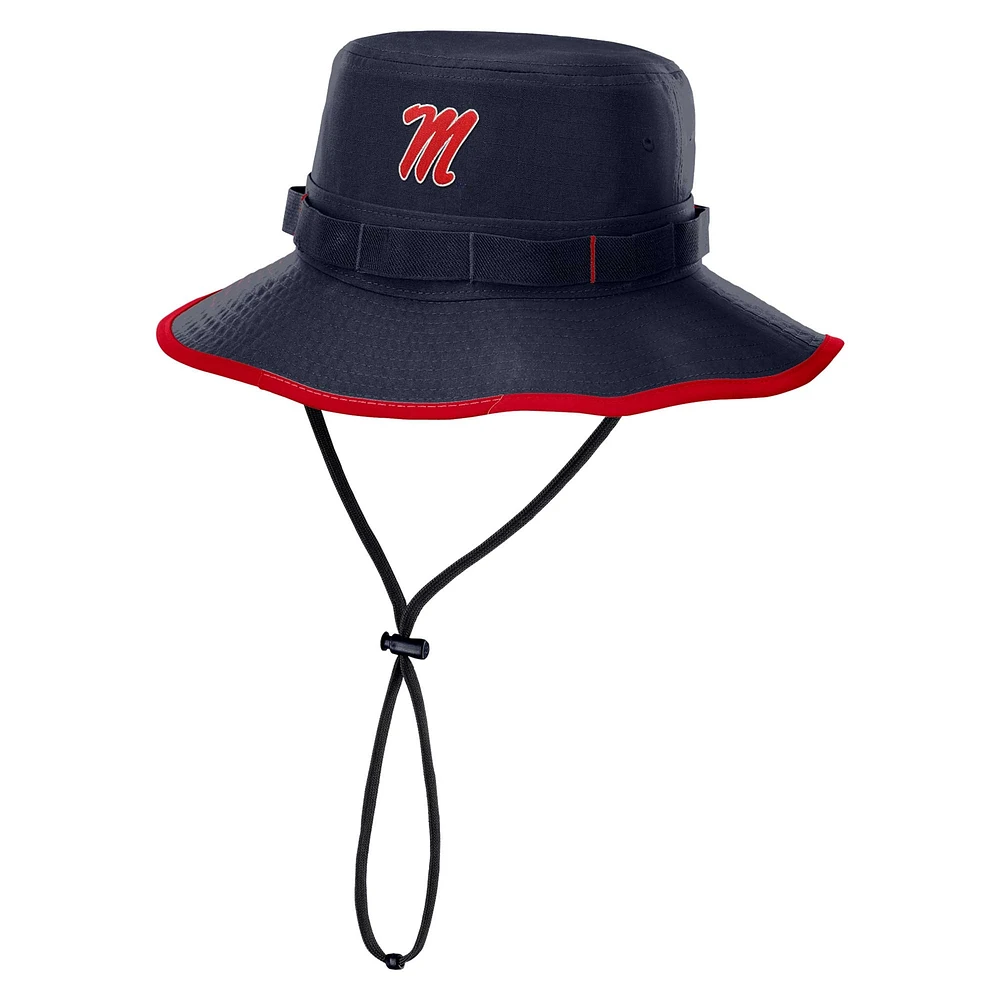 Chapeau bob Nike bleu marine Ole Miss Rebels 2024 Sideline Apex Performance Boonie pour homme