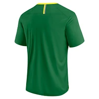 Men's Fanatics Green Oregon Ducks Defender Fade Slant T-Shirt