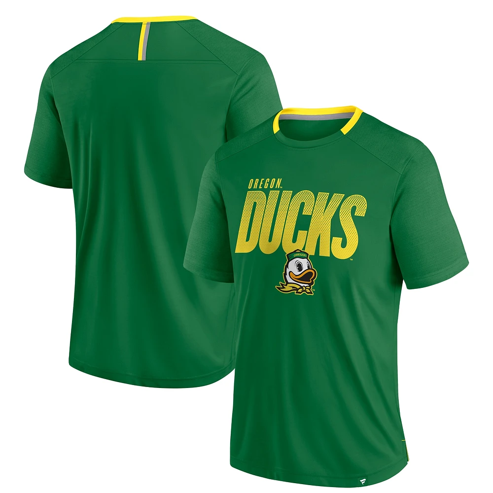 Men's Fanatics Green Oregon Ducks Defender Fade Slant T-Shirt