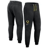 Men's Nike  Black Oregon Ducks Tech Fleece Jogger Pants