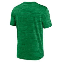 T-shirt Nike Oregon Ducks Campus Center Block Velocity Performance pour homme, vert