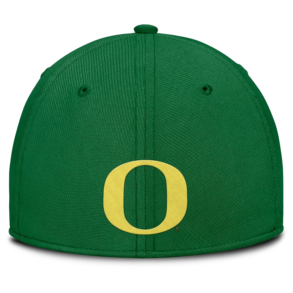 Men's Nike Green Oregon Ducks Local Swoosh Flex Hat