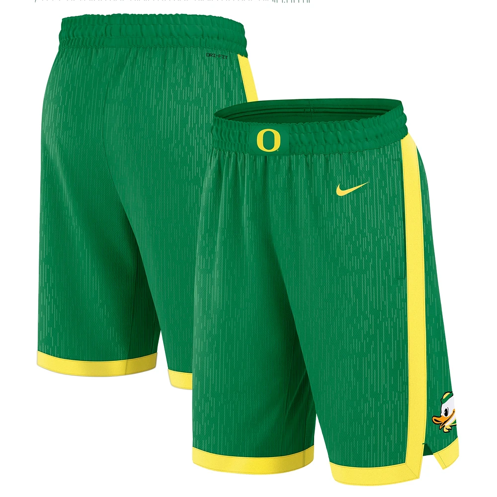 Men's Nike Green Oregon Ducks Road Replica Performance Shorts