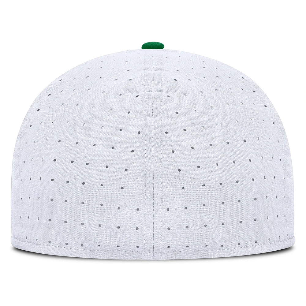 Casquette ajustée Nike True Performance On-Field Dugout des Oregon Ducks pour homme, blanche