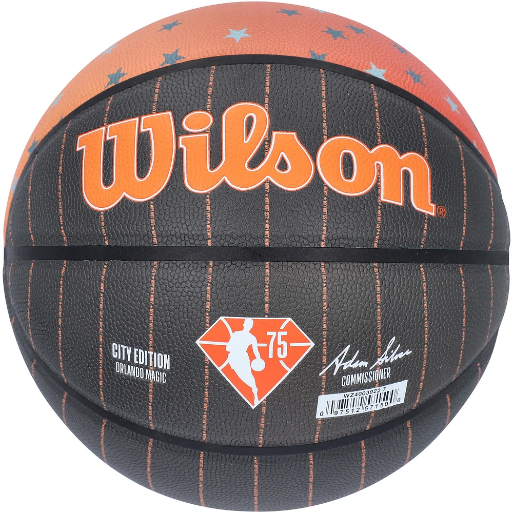 Ballon de basket-ball de collection dédicacé par Cole Anthony Orlando Magic Wilson City Edition