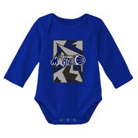 Infant Mitchell & Ness Black/Blue Orlando Magic Hardwood Classics Bodysuits Cuffed Knit Hat Set