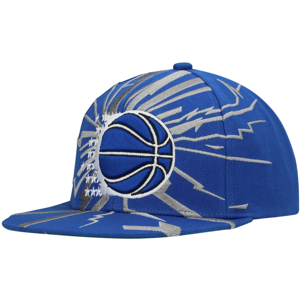 Men's Mitchell & Ness Green Dallas Mavericks Hardwood Classics Earthquake  Snapback Hat