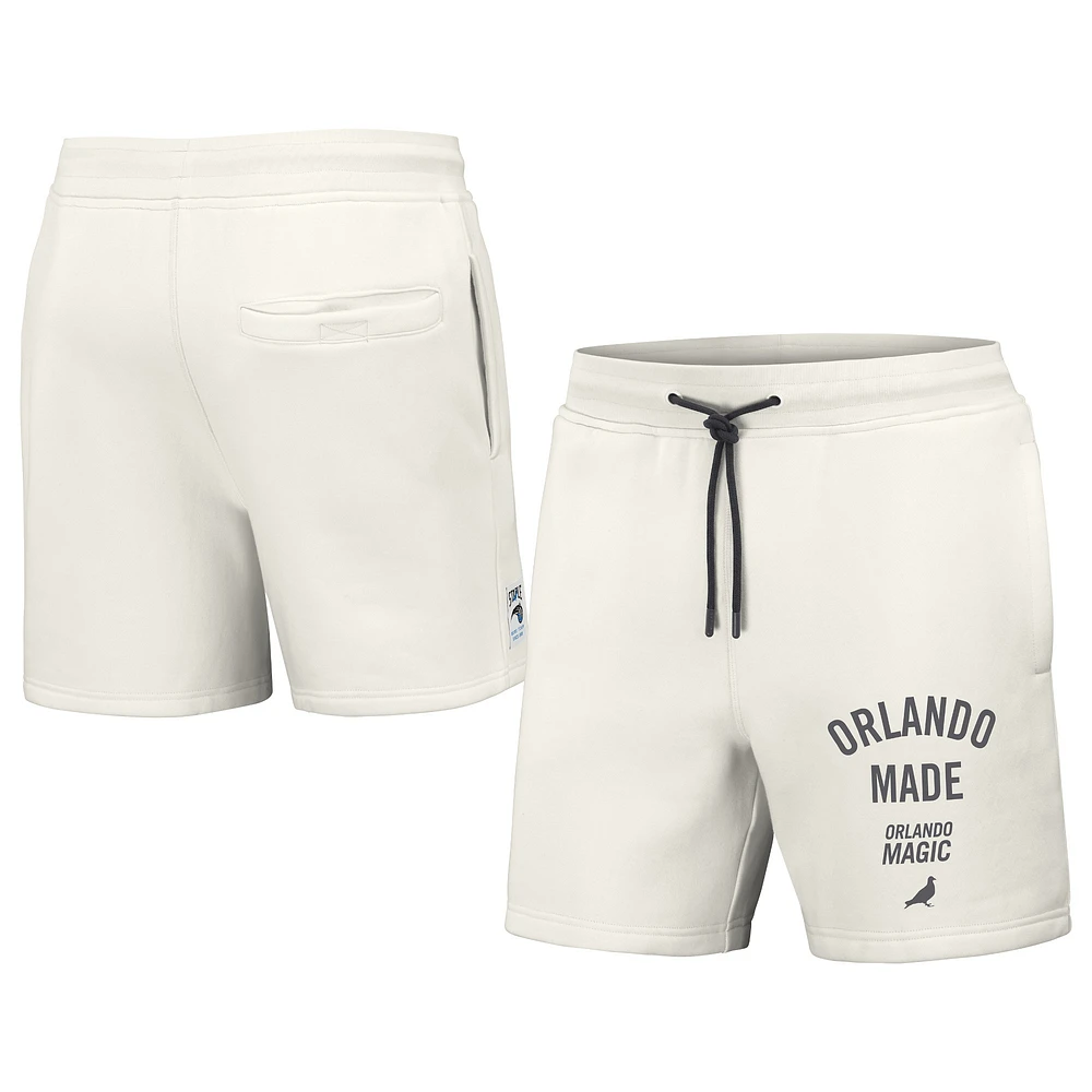 Short en molleton épais Orlando Magic Pigeon pour homme crème NFL x Staple