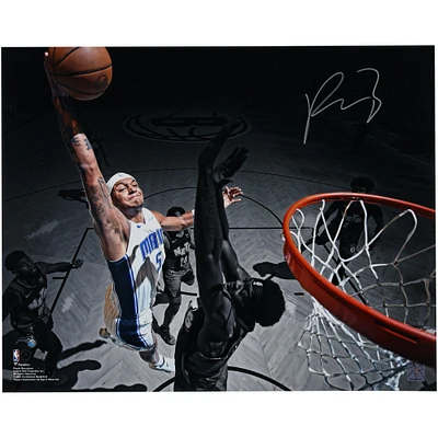Photographie autographiée de 16" x 20" de Paolo Banchero lors du match Dunk contre Brooklyn Nets entre le Magic d'Orlando et les Nets de Brooklyn