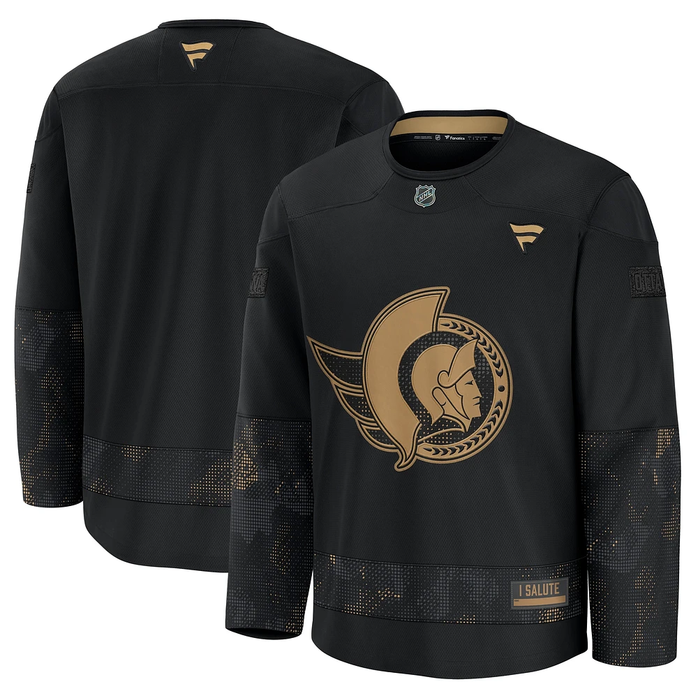 Maillot d'entraînement d'appréciation militaire Fanatics Black Ottawa Senators 2024 pour hommes