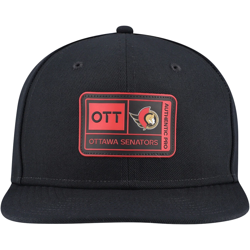 Casquette Snapback authentique noire pour camp d'entraînement des Sénateurs d'Ottawa Fanatics pour hommes