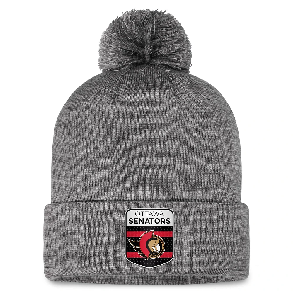 Bonnet en tricot à revers de glace authentique Pro Home Fanatics gris des Sénateurs d'Ottawa pour hommes avec pompon