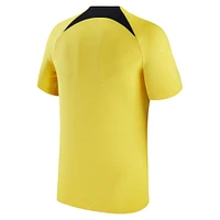 Men's Jordan Brand Yellow Paris Saint-Germain 2022/23 Pre-Match Top