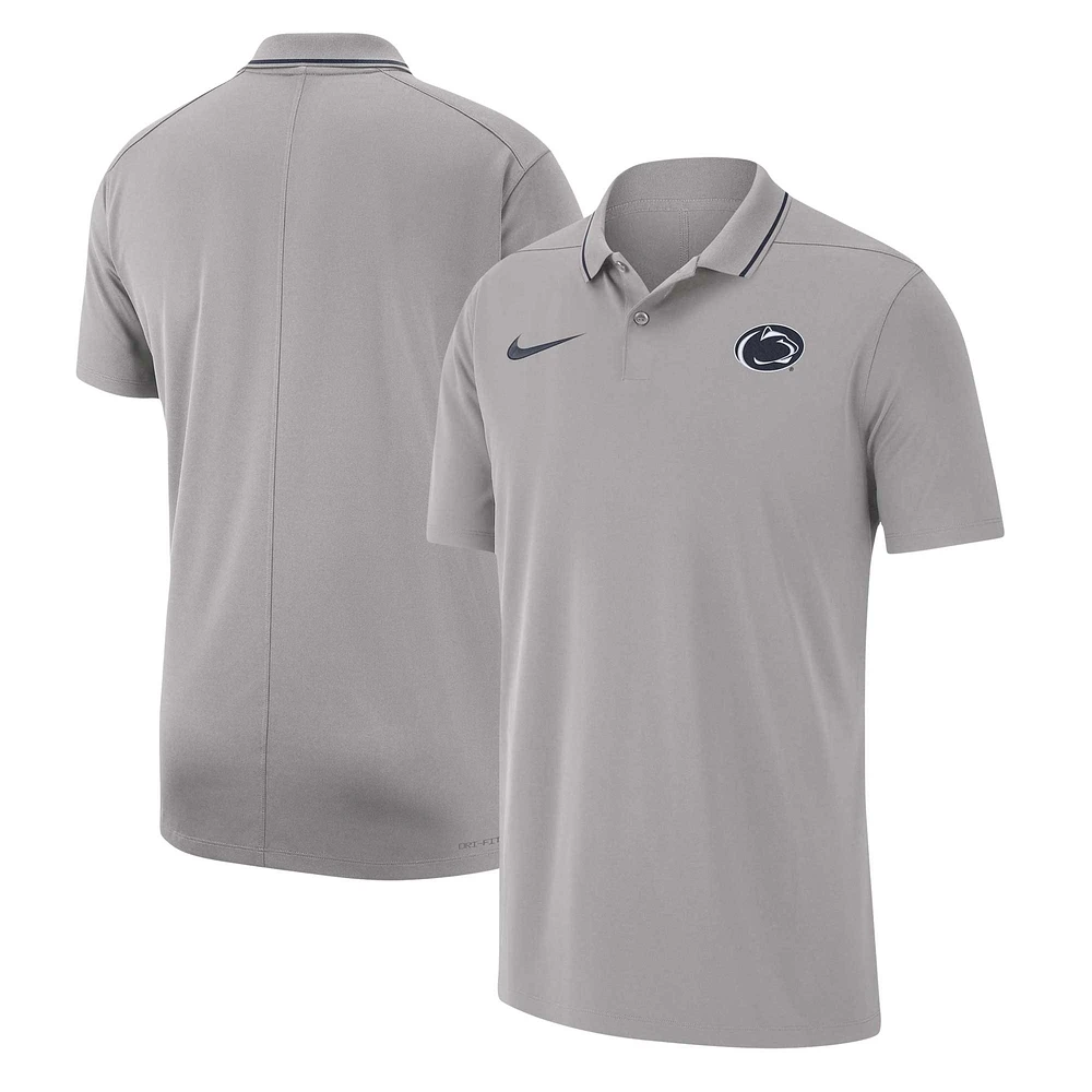 Polo Nike Penn State Nittany Lions 2023 Coaches Performance Gris pour Homme