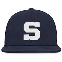 Casquette ajustée Nike Penn State Nittany Lions On-Field Dugout True Performance pour homme