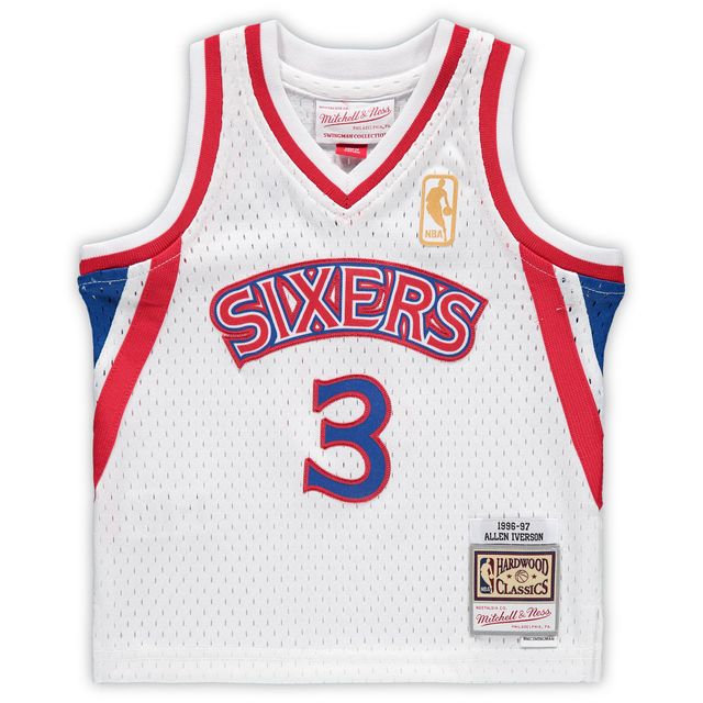 Maillot de joueur retraité Mitchell & Ness Allen Iverson blanc Philadelphia 76ers 1996/97 Hardwood Classics