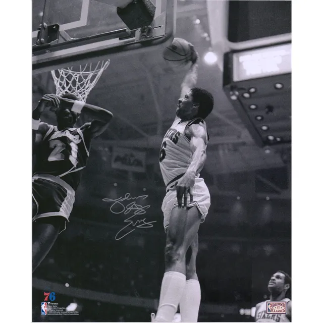 Julius Erving, Magic Johnson Los Angeles Lakers Autographed 16 x 20 Battling Photo