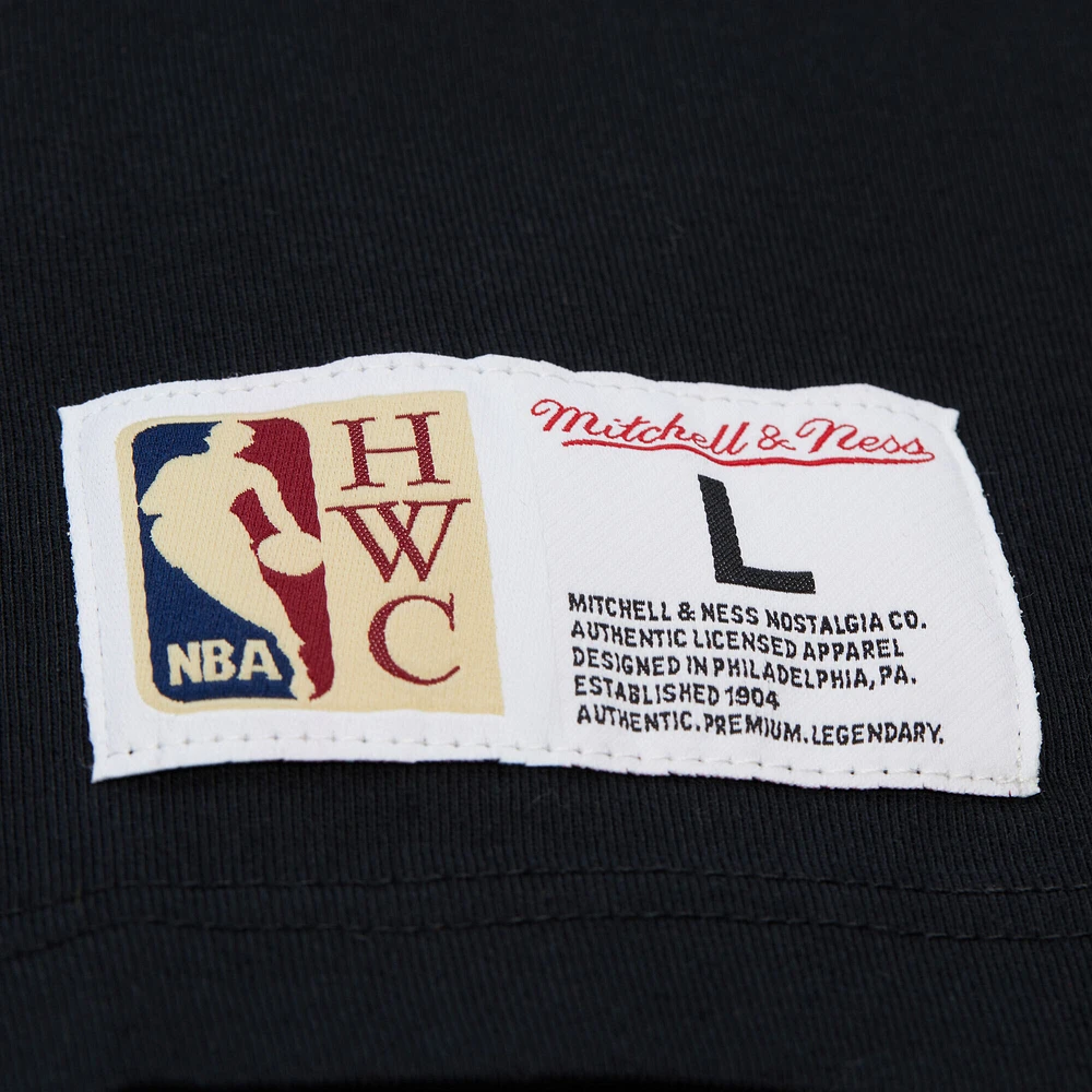 T-shirt Mitchell & Ness Allen Iverson noir pour homme Philadelphia 76ers Hardwood Classics NBA Legends