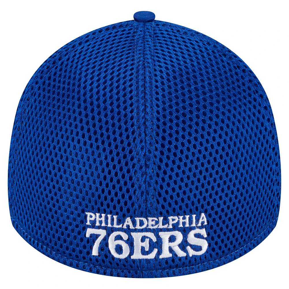 Casquette New Era Royal Philadelphia 76ers Subtle Camo 39THIRTY Flex pour homme
