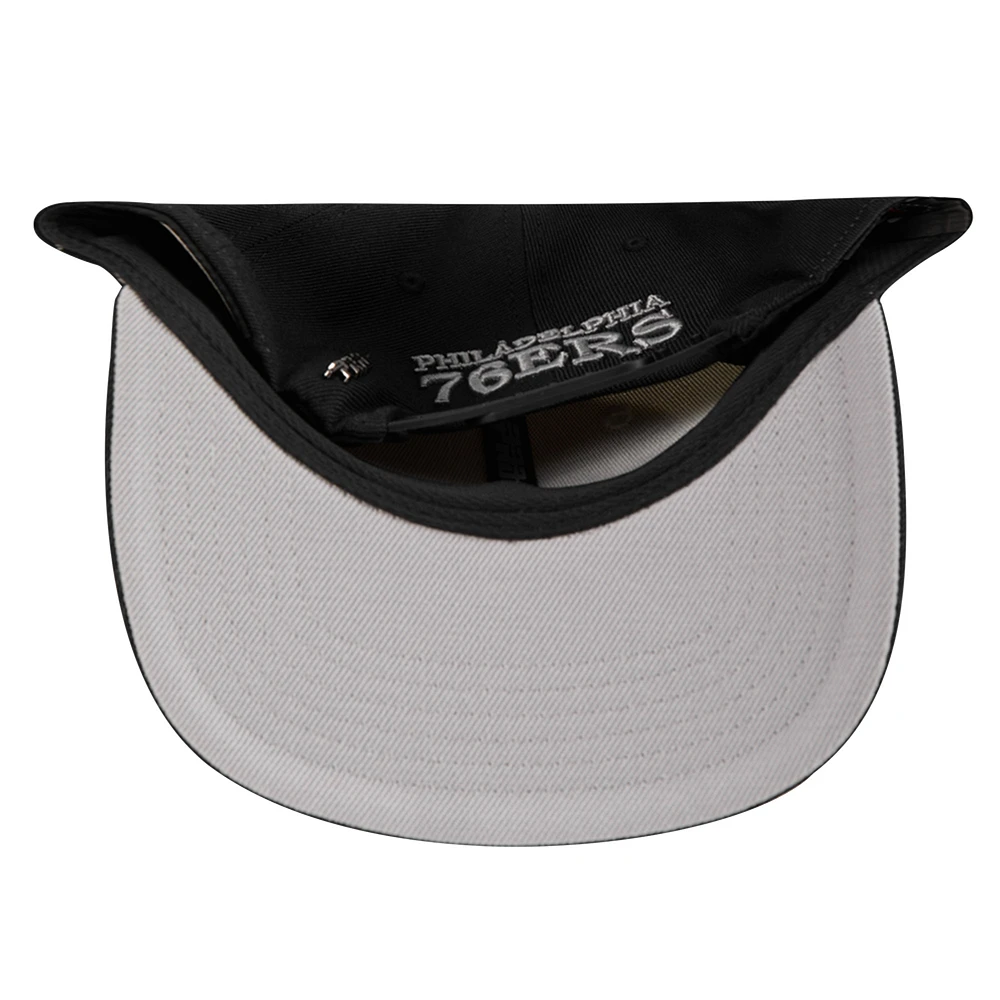 Men's Pro Standard  Cream/Black Philadelphia 76ers French Terry Snapback Hat