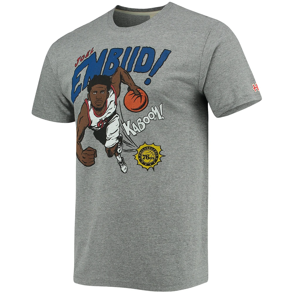 Homme Homage Joel Embiid Heathered Grey Philadelphia 76ers Comic Book Player Tri-Blend - T-shirt