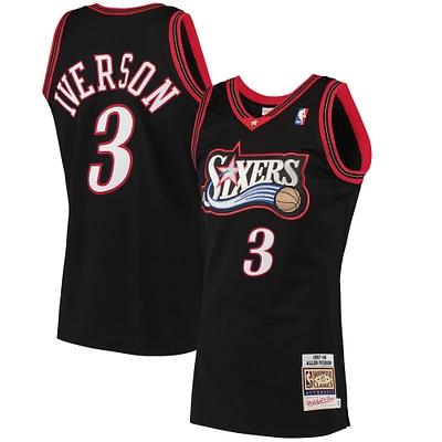 Maillot authentique Mitchell & Ness Allen Iverson Philadelphia 76ers 1997/98 Hardwood Classics pour hommes