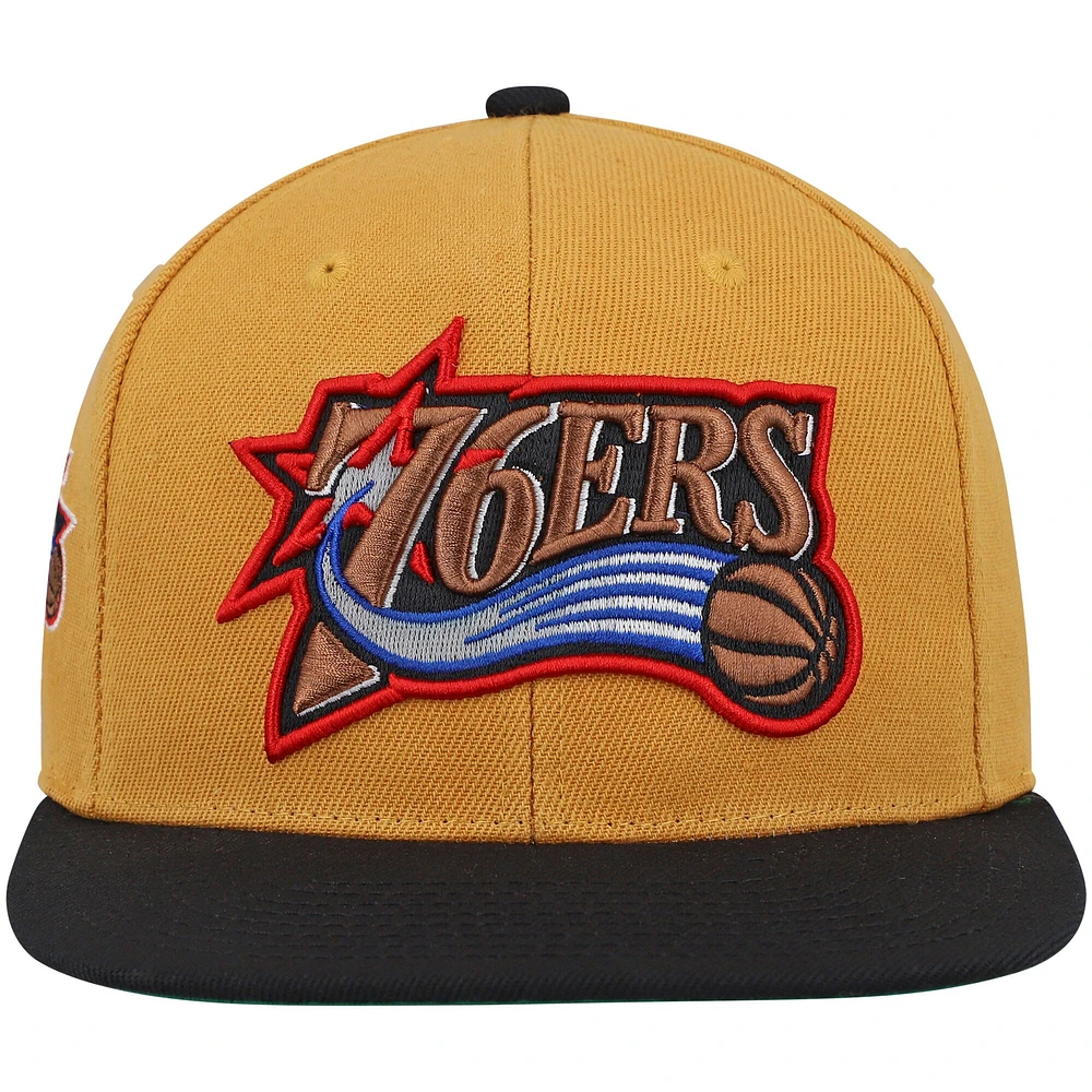 Men's Mitchell & Ness Gold/Black Philadelphia 76ers Hardwood Classics Snapback Hat