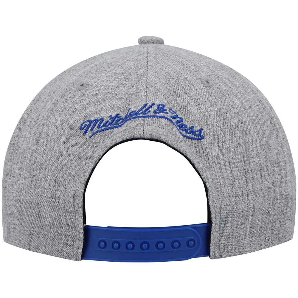 Men's Mitchell & Ness Heathered Gray Philadelphia 76ers 2.0 Snapback Hat