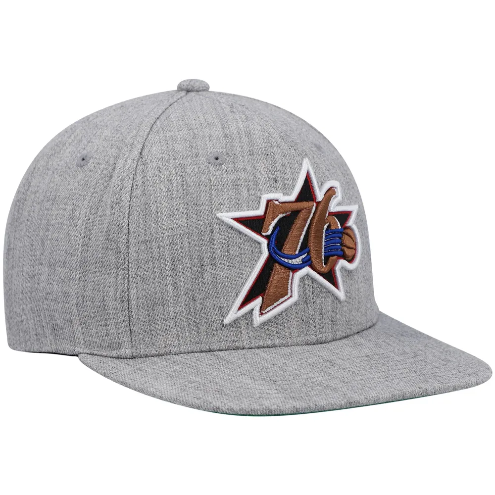 Casquette pour homme Mitchell & Ness Heathered Grey Philadelphia 76ers Hardwood Classics Team 2.0 Snapback