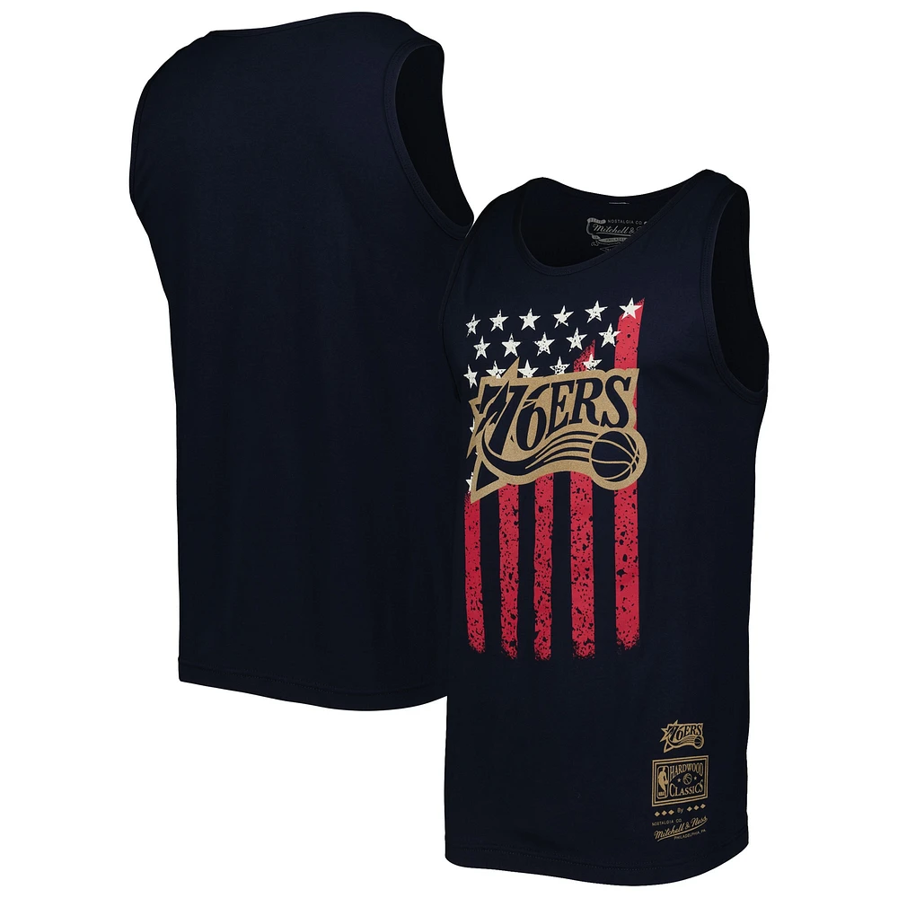 Débardeur marine Mitchell & Ness Philadelphia 76ers Hardwood Classics Americana Stars and Stripes pour hommes