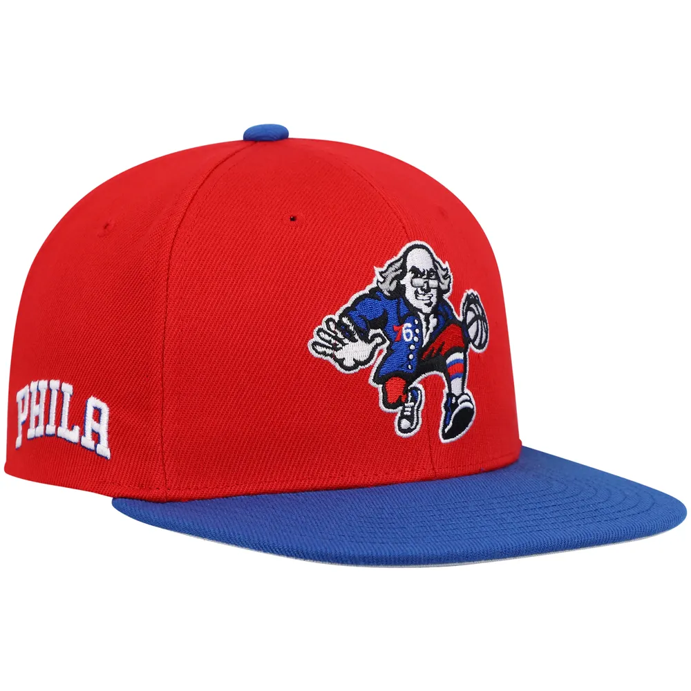 Mitchell & Ness Men's Mitchell & Ness Red Philadelphia 76ers Core Side  Snapback Hat