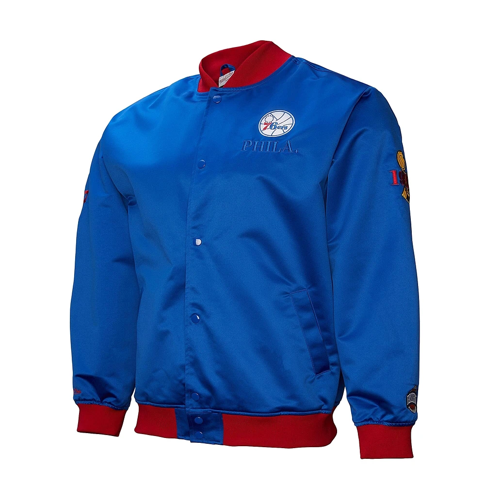 Veste en satin léger à boutons-pression Mitchell & Ness Royal Philadelphia 76ers Hardwood Classics Team OG 3.0 pour homme