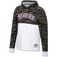 Sweat à capuche blanc motif camouflage Tiger pour hommes des Philadelphia 76ers de Mitchell & Ness Hardwood Classics
