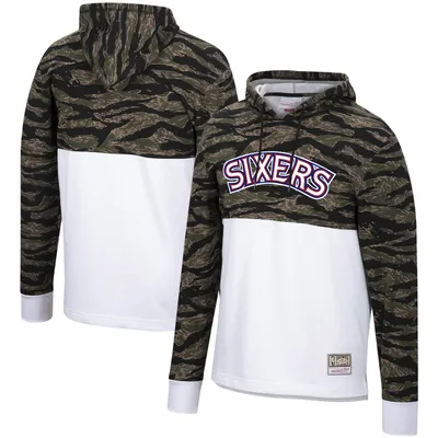 Sweat à capuche blanc motif camouflage Tiger pour hommes des Philadelphia 76ers de Mitchell & Ness Hardwood Classics