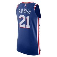 Maillot authentique Nike Joel Embiid Royal Philadelphia 76ers pour homme