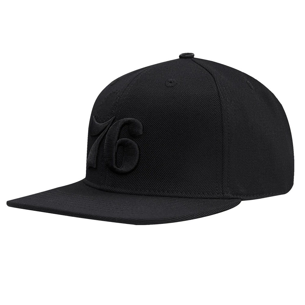 Men's Pro Standard Black Philadelphia 76ers Classics Tonal Snapback Hat