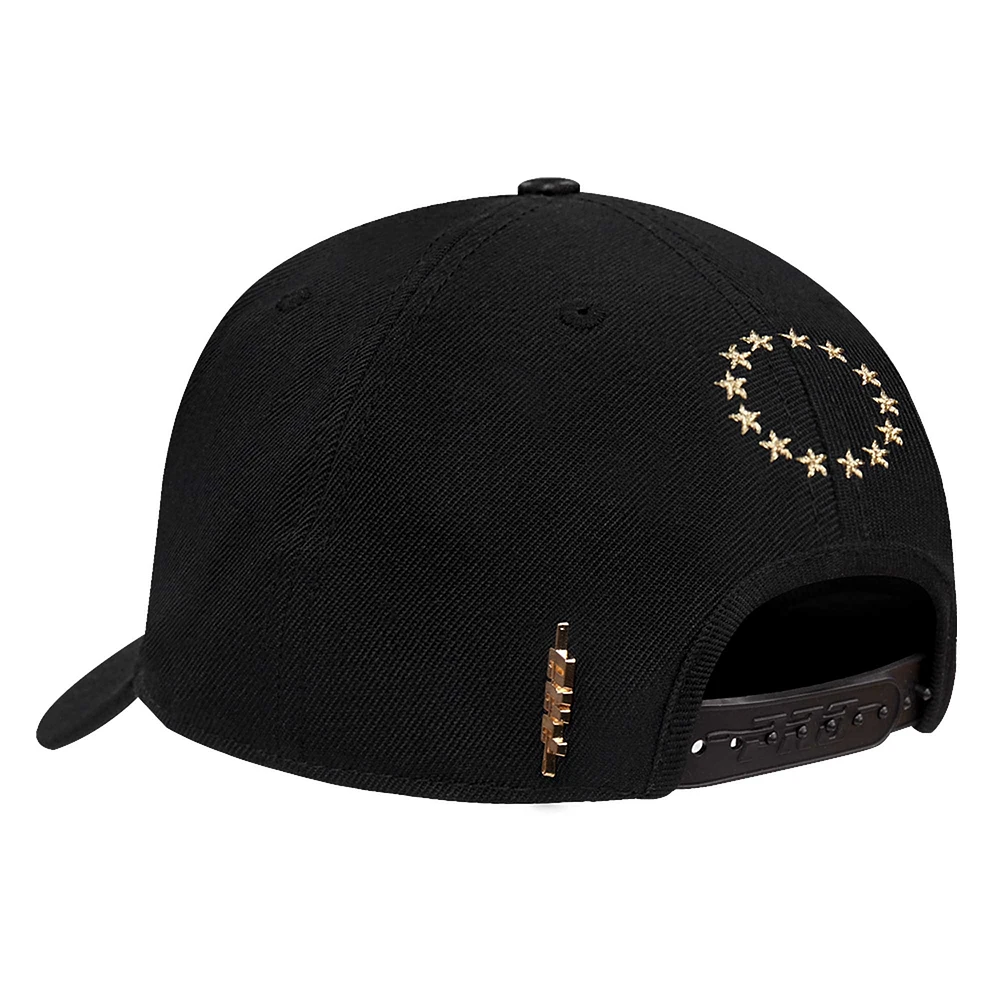 Casquette ajustable à pincement sur le devant avec logo métallique Philadelphia 76ers Pro Standard pour homme