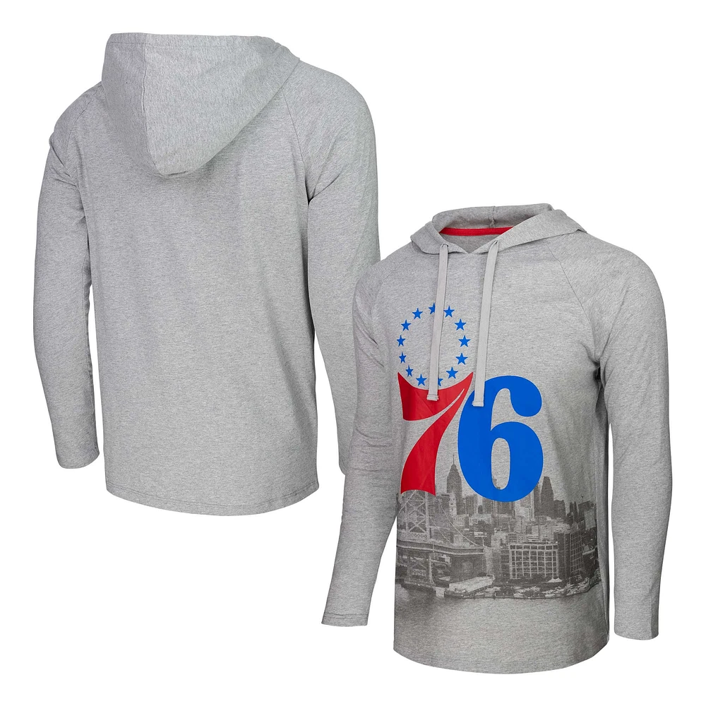 T-shirt à capuche manches longues Stadium Essentials Heather Grey Philadelphia 76ers Atrium Raglan pour hommes