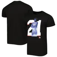 Joel Embiid Stadium Essentials pour homme Noir T-shirt métro joueur des Philadelphia 76ers