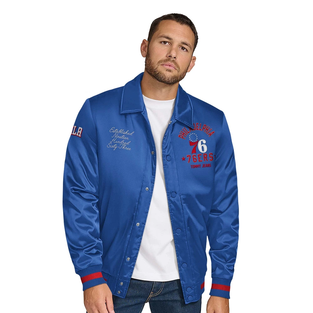 Veste universitaire à boutons-pression et appliqués Jacob Chain Stitch pour homme Tommy Jeans Royal Philadelphia 76ers