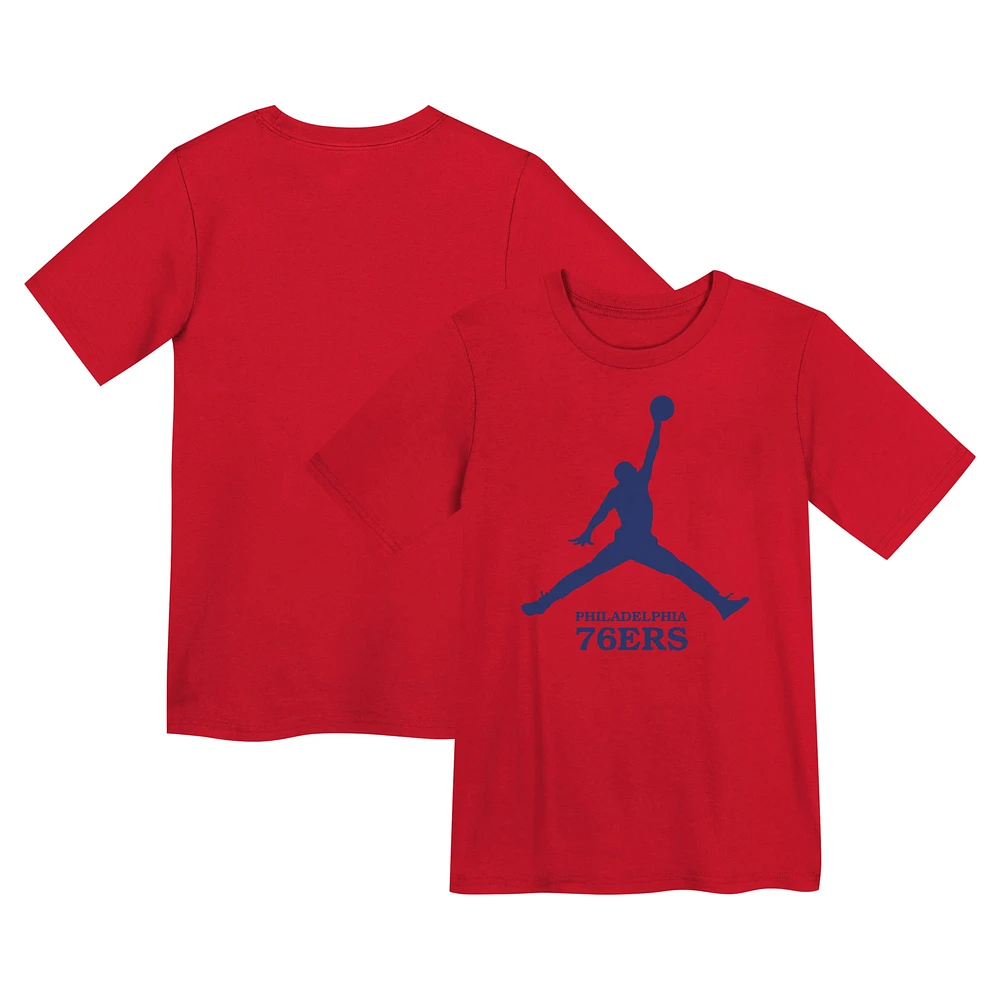 Jordan Brand rouge Philadelphia 76ers pour enfants d'âge préscolaire T-shirt essentiel Jumpman