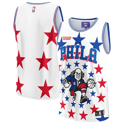 Maillot unisexe NBA & KidSuper Studios by Fanatics blanc Philadelphia 76ers Hometown