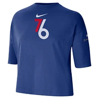 T-shirt Nike Royal Philadelphia 76ers 2024/25 City Edition Courtside Boxy pour femme