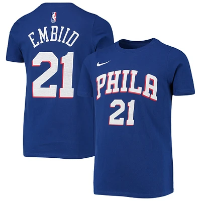 T-shirt performance Nike Joel Embiid Royal Philadelphia 76ers avec nom et numéro pour jeune