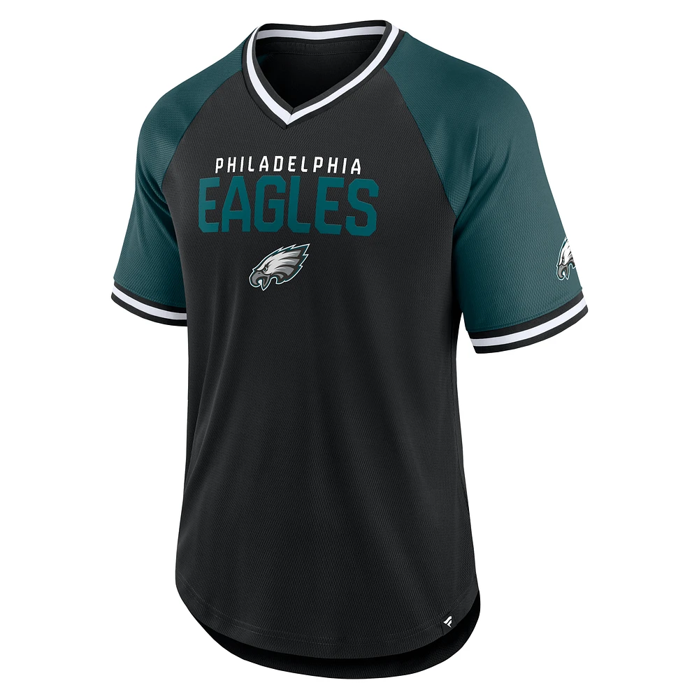 T-shirt col en V raglan Hashmark noir/vert nuit pour homme des Philadelphia Eagles