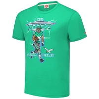 T-shirt à trois bandes NFL Blitz Player des Philadelphia Eagles pour homme avec hommage Saquon Barkley Kelly Green